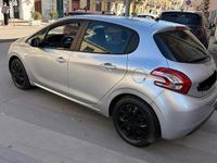 Usata Peugeot 208 Allure 120 CV (88 kW) 2013 Grigio Utilitaria