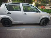 Usata Daihatsu Sirion 69 CV (50 kW) 2005 Grigio Utilitaria