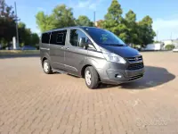Usata Ford T 131 CV (96 kW) 2018 Grigio Monovolume