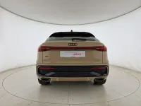 Nuova Audi Q5 Sportback S-Line 299 CV (219 kW) 2025 Oro sakhir metallizzato SUV