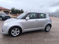 Usata Suzuki Swift GLX 2005 Grigio Berlina