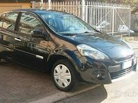 Usata Renault Clio II 75 CV (55 kW) 2010 Nero Berlina