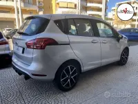 Usata Ford B-MAX Sport 95 CV (69 kW) 2016 Grigio Monovolume