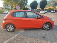 Usata Peugeot 208 Active 75 CV (55 kW) 2016 Rosso Utilitaria