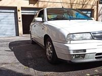 Usata Lancia Delta 103 CV (75 kW) 1999 Bianco Utilitaria