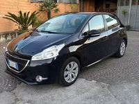 Usata Peugeot 208 82 CV (60 kW) 2014 Blu Utilitaria