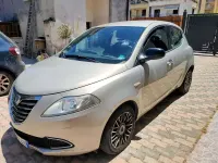 Usata Lancia Ypsilon Gold 69 CV (50 kW) 2012 Utilitaria