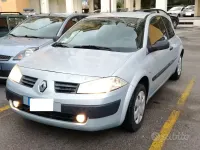 Usata Renault Mégane Coupé 111 CV (81 kW) 2003 Grigio Coupé