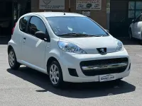 Usata Peugeot 107 Access 68 CV (50 kW) 2013 Beige Utilitaria