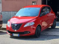 Usata Lancia Ypsilon 69 CV (50 kW) 2015 Rosso Utilitaria