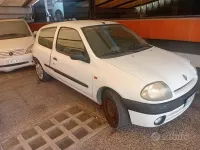 Usata Renault Clio 58 CV (42 kW) 1999 Bianco Berlina