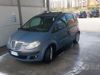 Begagnad Lancia Musa 2005 Grå Minibuss
