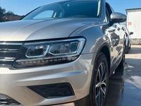 Usata VW Tiguan Business 115 CV (84 kW) 2017 Grigio SUV