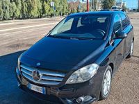 Usata Mercedes B200 Premium 136 CV (100 kW) 2013 Nero Utilitaria