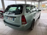 Usata Ford Focus 90 CV (66 kW) 2000 Verde Station wagon
