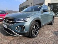 Usata VW T-Roc Style 150 CV (110 kW) 2023 Petroleum blue SUV