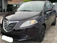 Usata Lancia Ypsilon 69 CV (50 kW) 2013 Nero Utilitaria