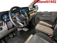 Usata VW Caravelle 150 CV (110 kW) 2025 Verde met Monovolume