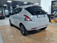 Usata Lancia Ypsilon 69 CV (50 kW) 2017 Grigio Utilitaria