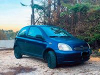 Usata Toyota Yaris 68 CV (50 kW) 2002 Blu Utilitaria
