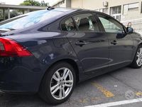 Usata Volvo S60 136 CV (100 kW) 2011 Blu Berlina