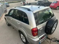 Usata Toyota RAV4 116 CV (85 kW) 2005 Grigio SUV