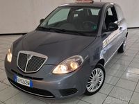 Usata Lancia Ypsilon 69 CV (50 kW) 2011 Grigio Utilitaria