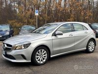 Usata Mercedes A160 Premium 90 CV (66 kW) 2017 Grigio Berlina