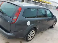 Usata Ford Focus 90 CV (66 kW) 2007 Grigio Station wagon