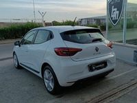 Usata Renault Clio V Intens 91 CV (66 kW) 2021 Bianco pastello Berlina