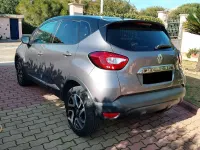 Usata Renault Captur Iconic 90 CV (66 kW) 2017 Grigio SUV
