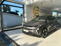 Usata Renault Captur Techno 91 CV (66 kW) 2025 Nero grigio metallizzato SUV