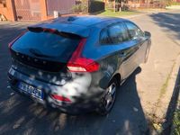 Usata Volvo V40 Momentum 190 CV (139 kW) 2017 Grigio Station wagon