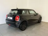Usata Mini ONE 102 CV (75 kW) 2019 Nero metallizzato Utilitaria