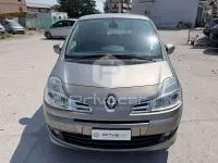 Usata Renault Grand Modus 75 CV (55 kW) 2011 Giallo Monovolume