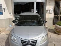 Usata Lancia Ypsilon 74 CV (54 kW) 2012 Bianco Utilitaria