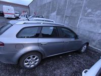 Usata Alfa Romeo 159 Progression 149 CV (109 kW) 2008 Argento Station wagon