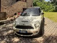 Usata Mini Cooper S 174 CV (127 kW) 2009 Oro Utilitaria
