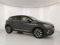 Usata Renault Captur Techno 100 CV (73 kW) 2023 Blu SUV