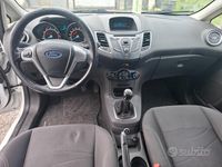 Usata Ford Fiesta Titanium 92 CV (67 kW) 2013 Bianco Utilitaria