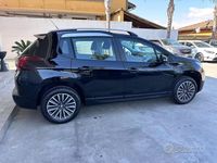 Usata Peugeot 2008 99 CV (72 kW) 2018 Nero SUV