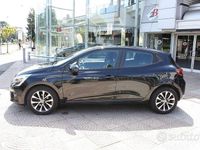 Usado Renault Clio V Techno 90 CV (66 kW) 2023 Negro Berlina