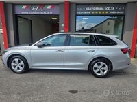 Usata Skoda Octavia Executive 116 CV (85 kW) 2022 Grigio Station wagon