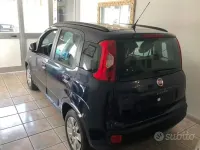 Usata Fiat Panda Lounge 69 CV (50 kW) 2015 Bluazzurro Utilitaria