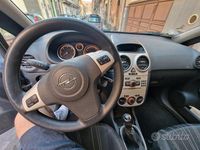 Usata Opel Corsa Enjoy 69 CV (50 kW) 2007 Grigio Berlina