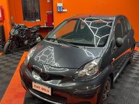 Usata Toyota Aygo 68 CV (50 kW) 2010 Grigio Utilitaria