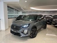 Nouvelle Peugeot 2008 GT 136 ch (100 kW) 2025 Vari colori SUV