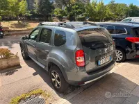 Usata Dacia Duster 109 CV (80 kW) 2017 Grigio SUV