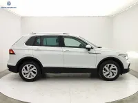 Usata VW Tiguan Elegance 150 CV (110 kW) 2023 Bianco SUV