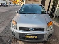 Usata Ford Fusion 68 CV (50 kW) 2007 Grigio Berlina